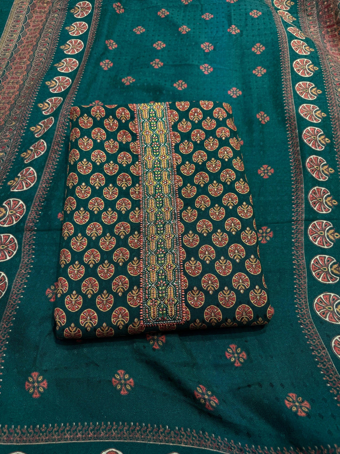 BOTTLE GREEN PASHMINA UNSTITCHED WITH NECK WORK AND FOIL PRINT