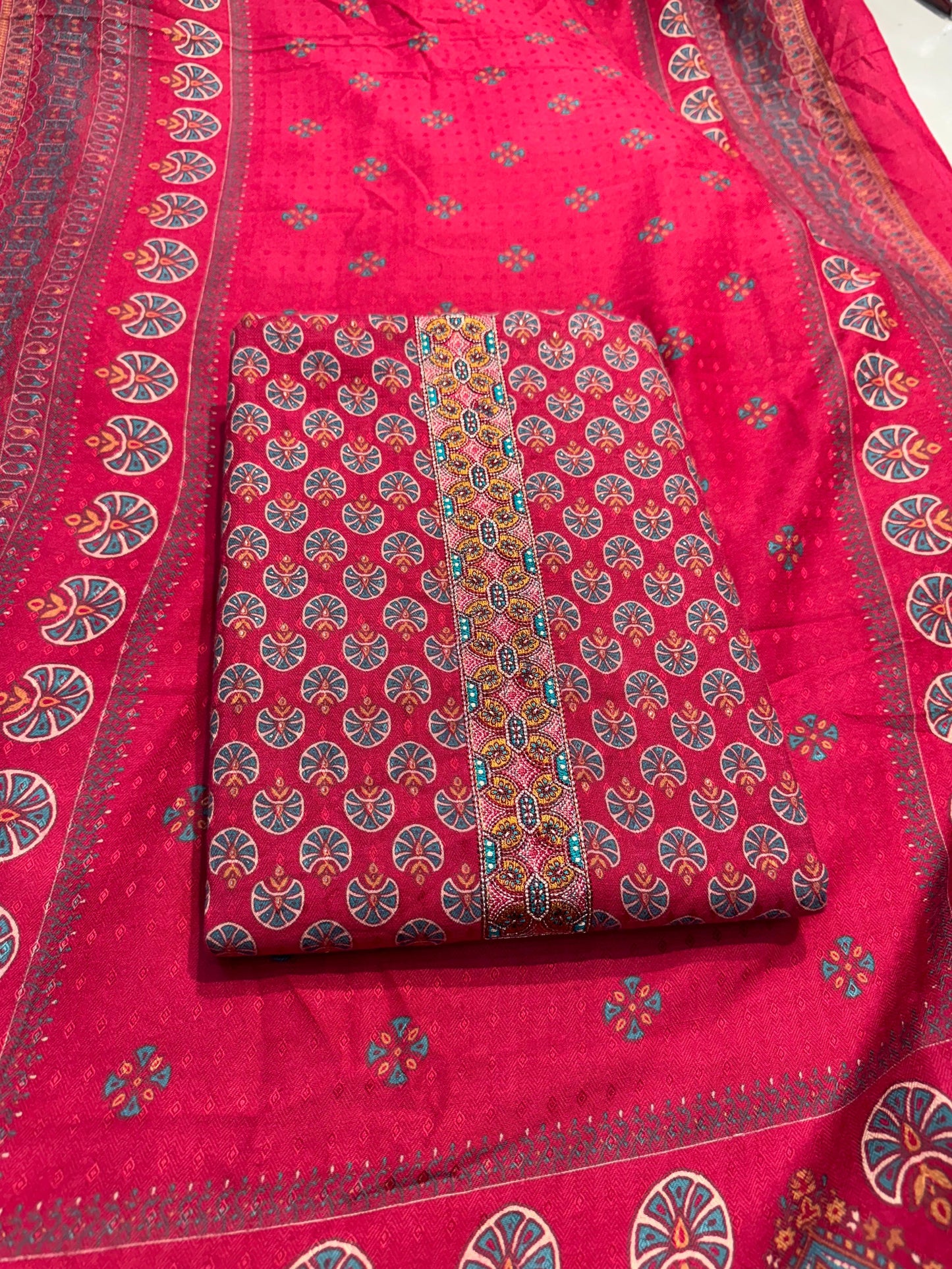 RANI PASHMINA UNSTITCHED WITH NECK WORK AND FOIL PRINT