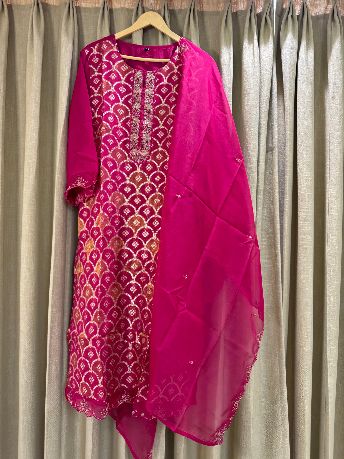 RANI COLOUR 3 PIECE BANARSI SUIT WITH HANDWORK ON NECK ,SLEEVES AND CHIFFON DUPATTA WITH HANDWORK