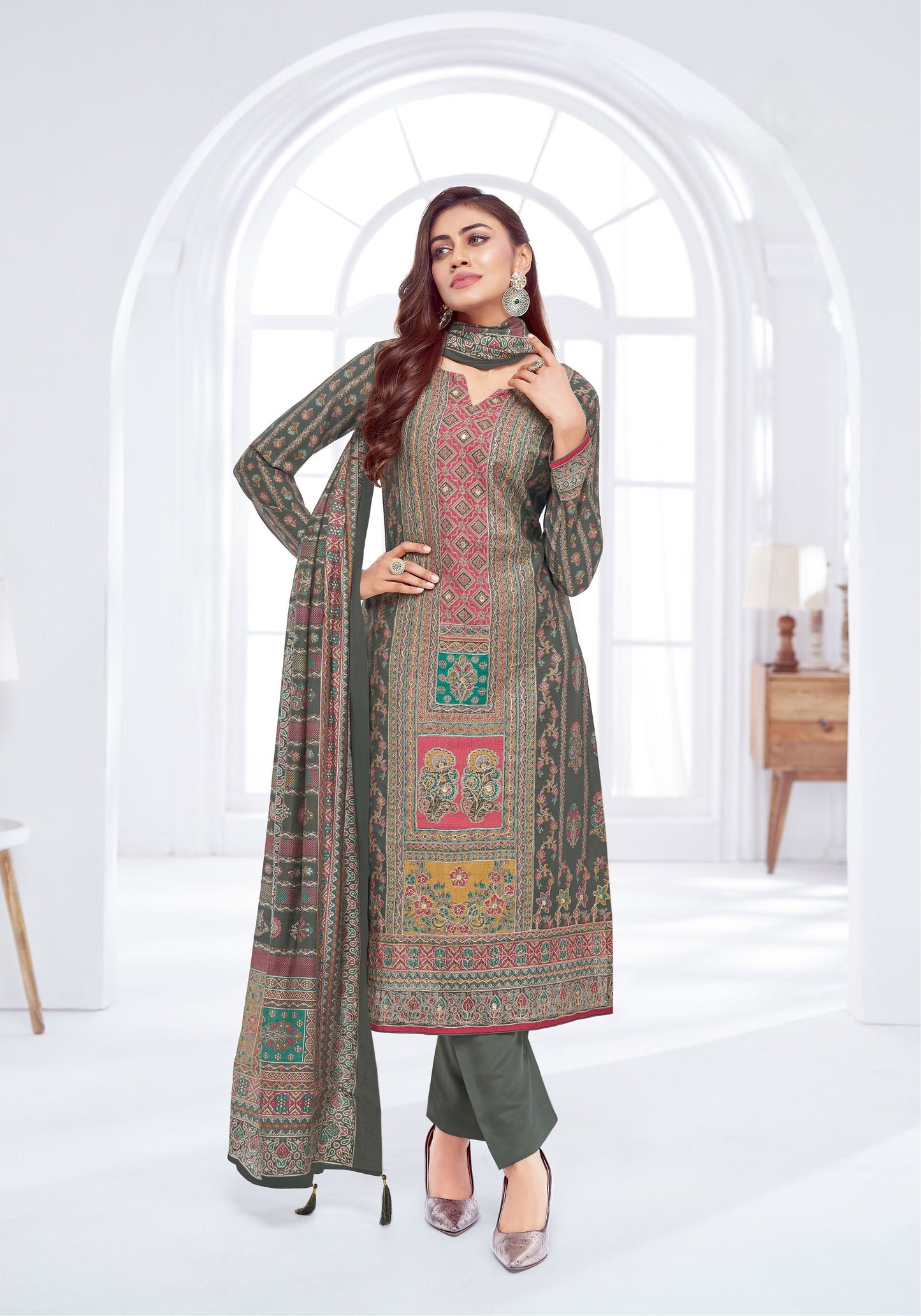 Elegant Pakistani-Style Muslin Stitched Suit with AAri Work & Rayon Bottom – Muslin Dupatta | Grey